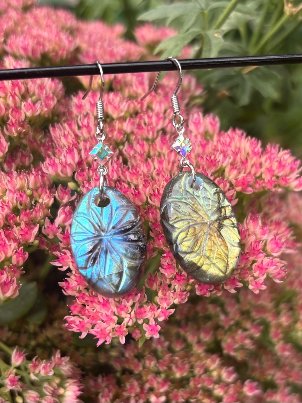 Carved labradorite earrings. - Picture 3 of 13